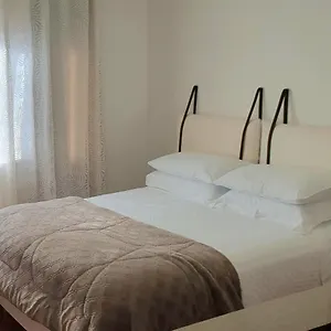 Thaler Quarto em Acomodações Particulares